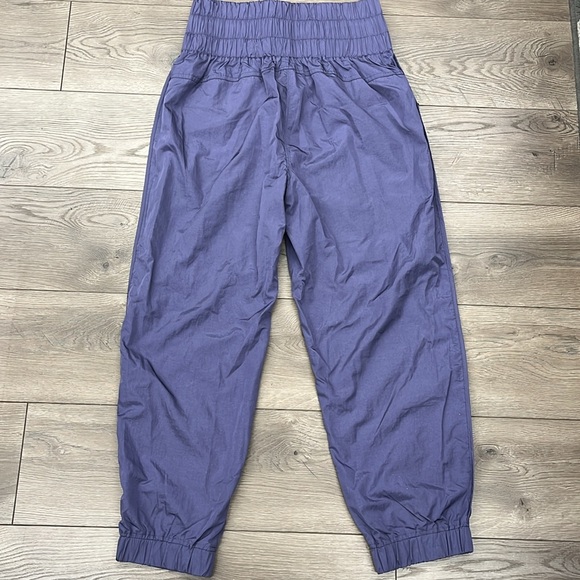 🥳HP🥳 Free People Movement The Way Home Smocked Waist Joggers NWOT - Picture 9 of 13